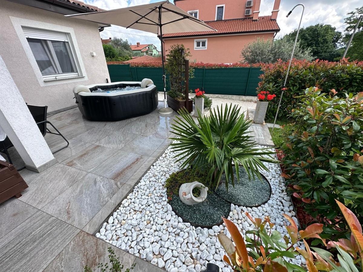 Villa Zonta Apartment Maremi With Private Jacuzzi Buje Extérieur photo