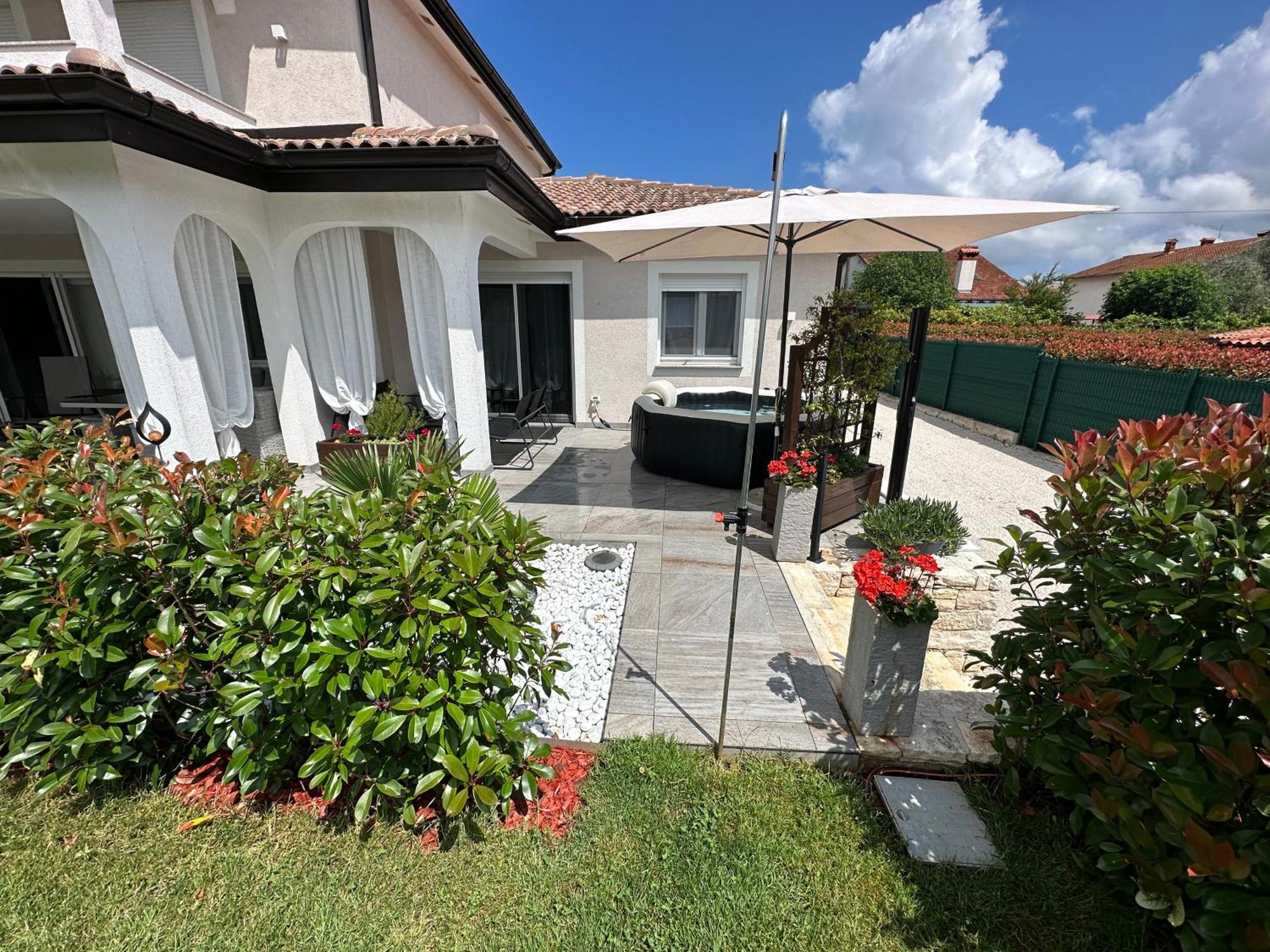 Villa Zonta Apartment Maremi With Private Jacuzzi Buje Extérieur photo